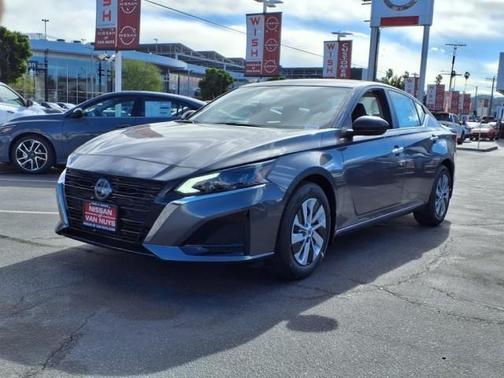 2025 Nissan Altima S