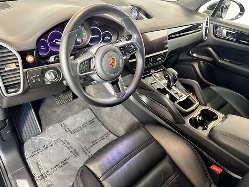 Black 2023 Porsche Cayenne Platinum Edition