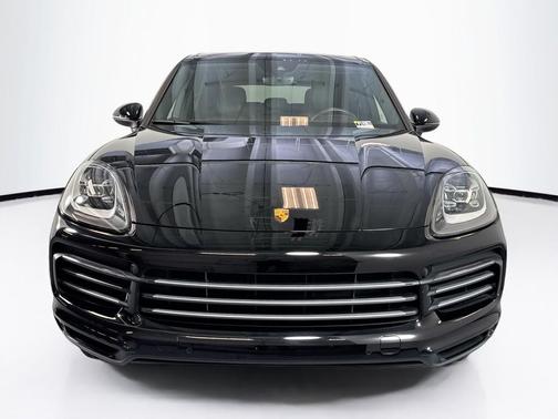 Black 2023 Porsche Cayenne Platinum Edition
