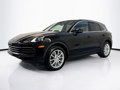 Black 2023 Porsche Cayenne Platinum Edition