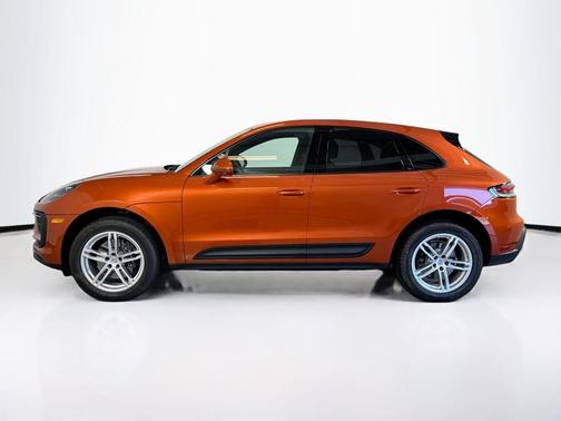 2025 Porsche Macan 