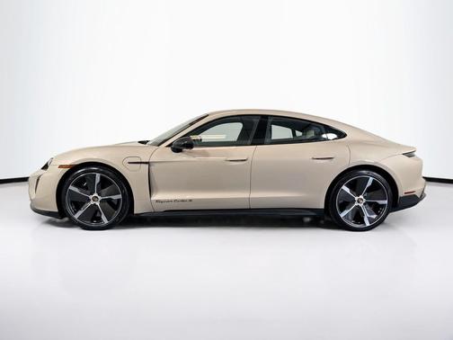 2021 Porsche Taycan Turbo S