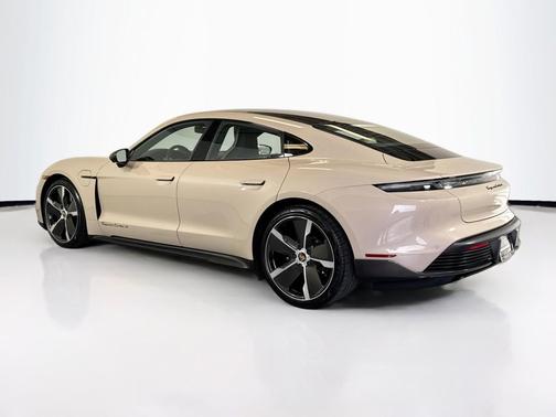 2021 Porsche Taycan Turbo S