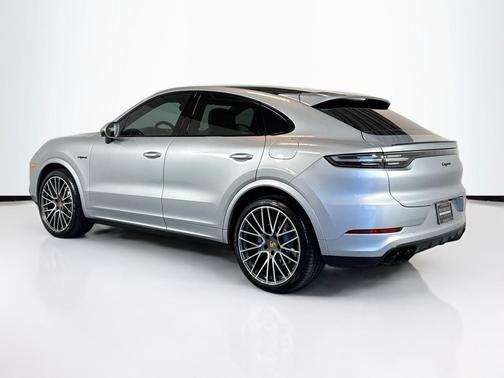 2022 Porsche Cayenne Cayenne E-Hybrid