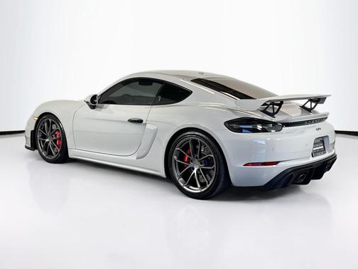 2021 Porsche 718 Cayman GT4