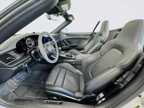 2024 Porsche 911 Carrera GTS
