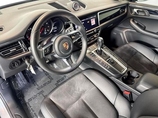 2019 Porsche Macan 