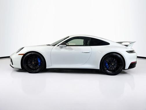 2024 Porsche 911 Carrera GTS