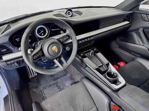2024 Porsche 911 Carrera GTS