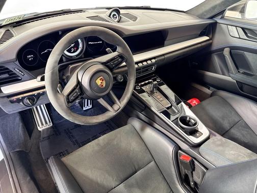 2024 Porsche 911 Carrera GTS