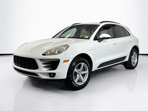 2017 Porsche Macan 