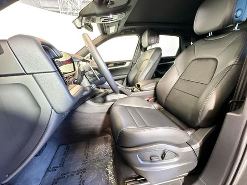 2025 Porsche Cayenne Cayenne