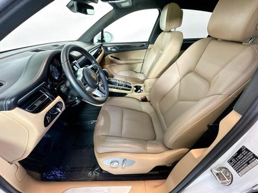 2021 Porsche Macan S