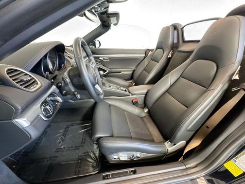2024 Porsche 718 Boxster S