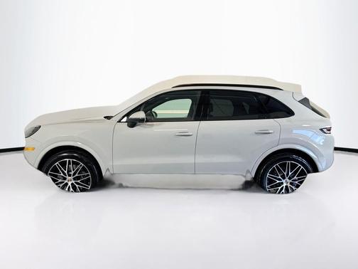 2025 Porsche Cayenne 