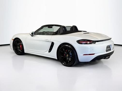 2022 Porsche 718 Boxster S