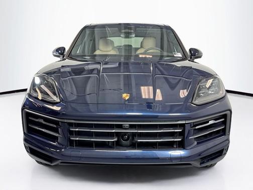 Algarve Blue Metallic 2026 Porsche Cayenne Cayenne