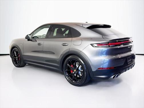 2024 Porsche Cayenne E-Hybrid S