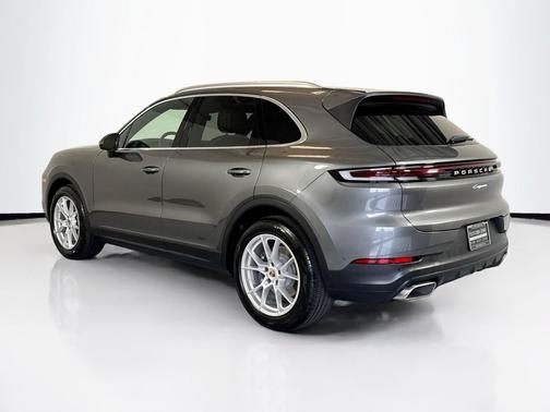2025 Porsche Cayenne Base