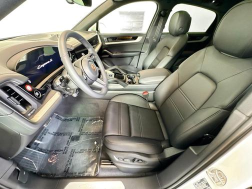 2026 Porsche Cayenne S