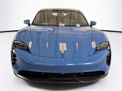 2024 Porsche Taycan GTS