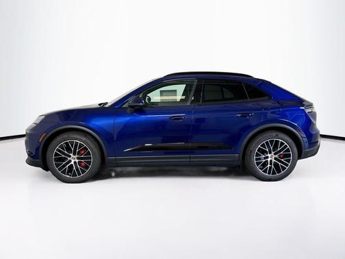 2025 Porsche Macan 4S Electric