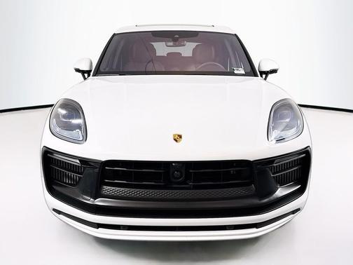 2025 Porsche Macan GTS