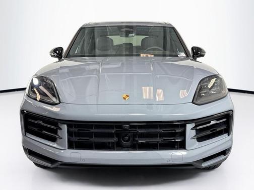 Arctic Grey 2026 Porsche Cayenne Cayenne