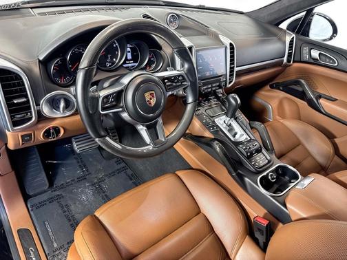 2017 Porsche Cayenne Turbo S