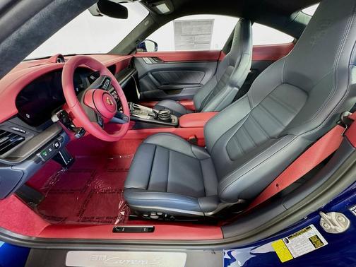 2025 Porsche 911 Carrera S