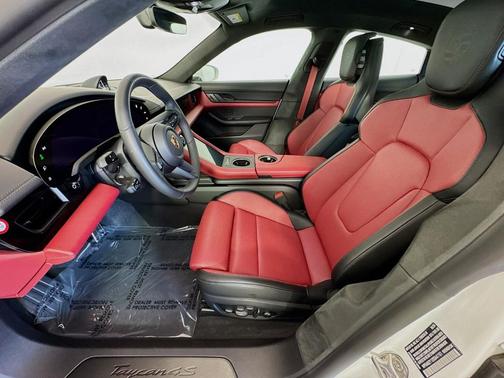 2025 Porsche Taycan 4S