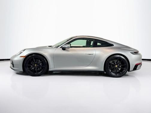 2024 Porsche 911 Carrera