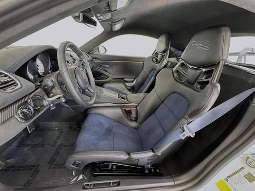 2023 Porsche 718 Cayman GT4 RS