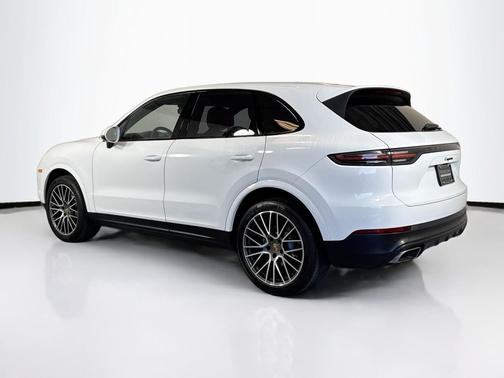 2022 Porsche Cayenne Cayenne