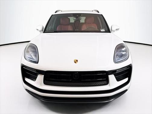 2023 Porsche Macan Base