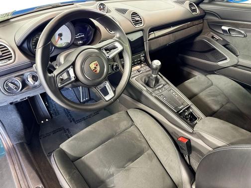 2023 Porsche 718 Cayman GTS 4.0