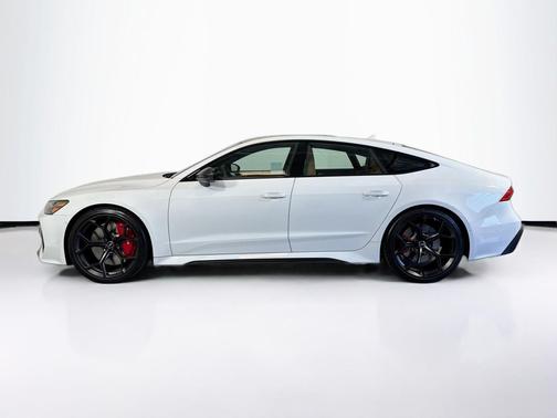 2024 Audi RS 7 4.0T Performance
