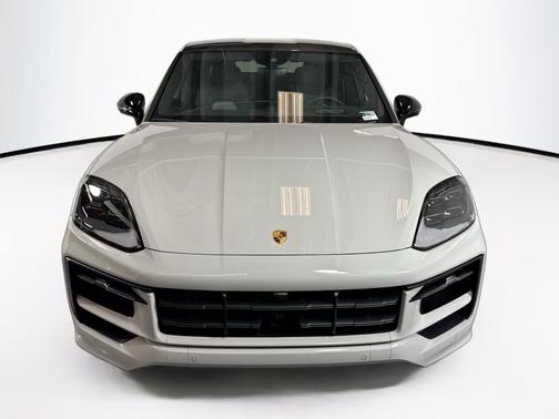 2026 Porsche Cayenne GTS