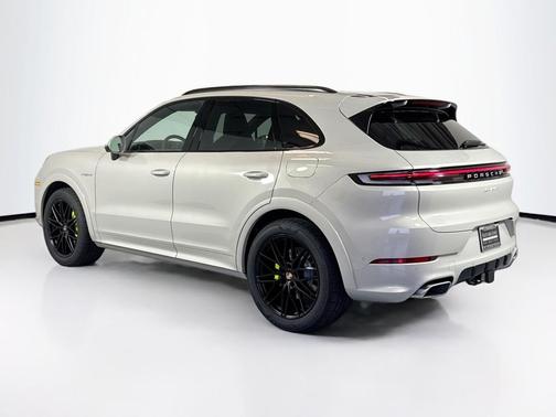 2026 Porsche Cayenne Cayenne E-Hybrid
