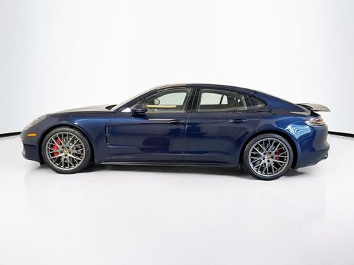 2020 Porsche Panamera GTS