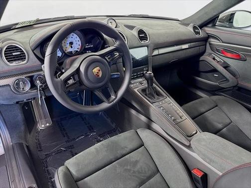 2025 Porsche 718 Spyder RS
