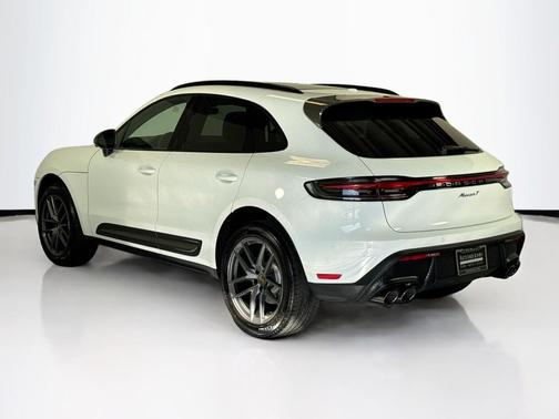 2025 Porsche Macan T