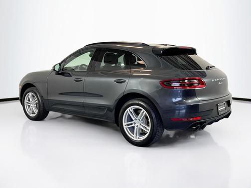 2018 Porsche Macan Sport Edition
