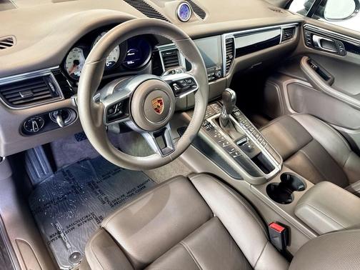 2018 Porsche Macan Sport Edition