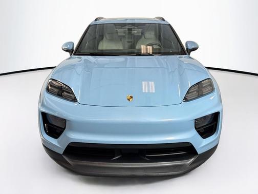 2025 Porsche Macan Electric