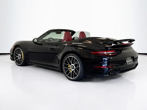 2018 Porsche 911 Turbo S