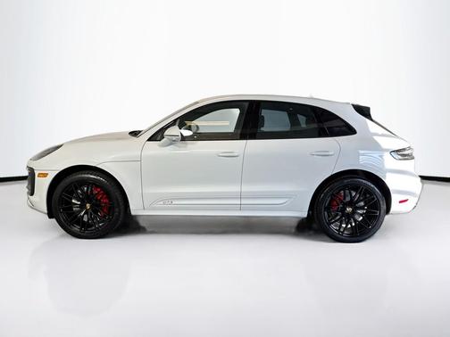2023 Porsche Macan GTS