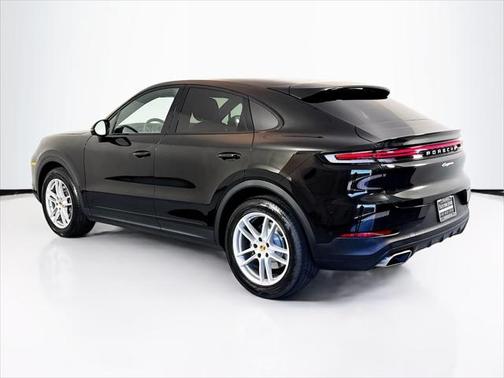 2024 Porsche Cayenne Base (Tiptronic)