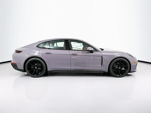 2025 Porsche Panamera