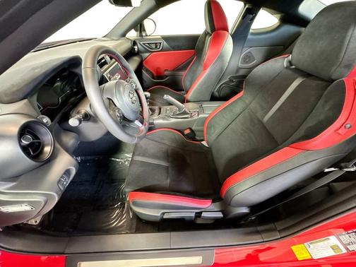 2024 Toyota GR86 Base